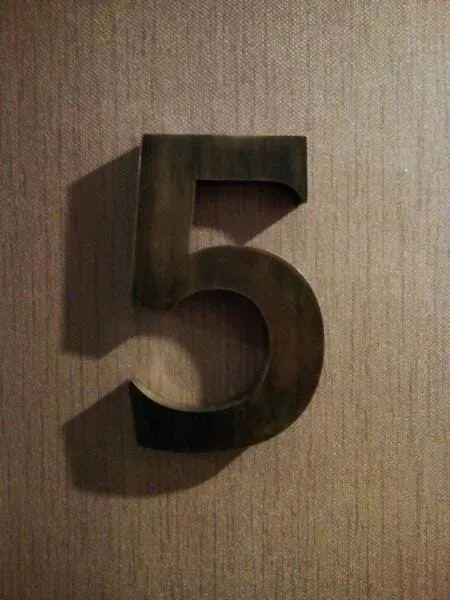 แกลลอรี่ ตัวอักษรโลหะ